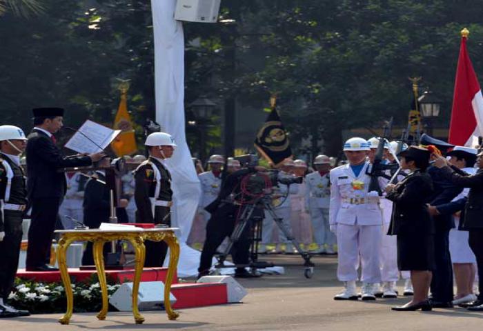 Upacara Prasetya Perwira Dipimpin Presiden Jokowi